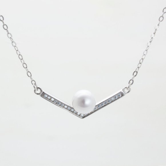 Modern Natural Pearl Necklace - Picture 1 of 3